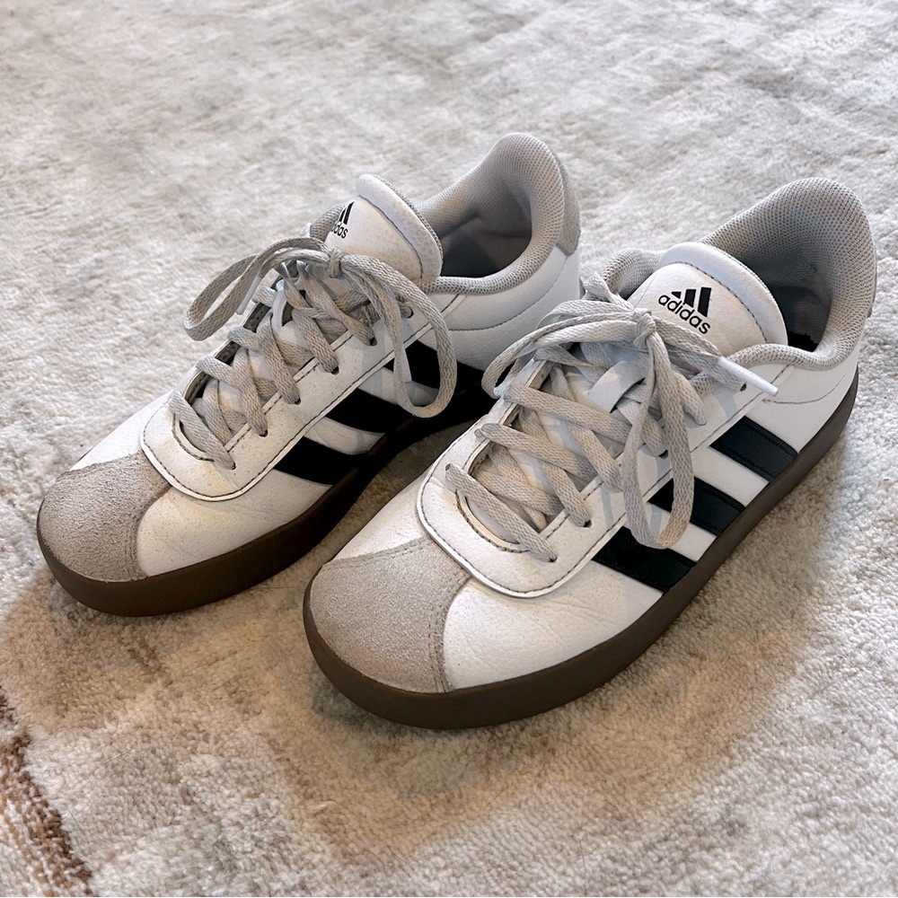 Adidas-VL Court 3.0 Sneakers - White and Black